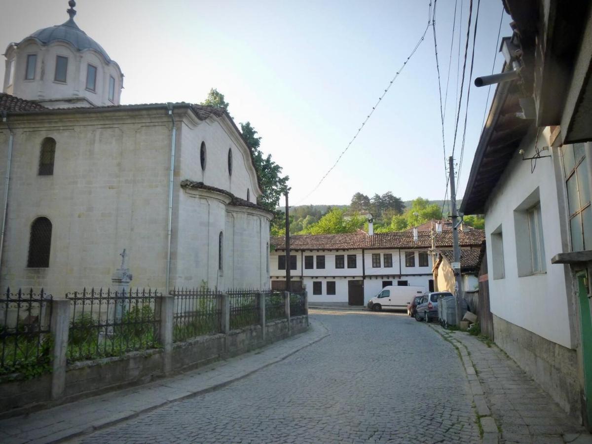 Razsukanova House , Разсукановата Къща Elena Bagian luar foto