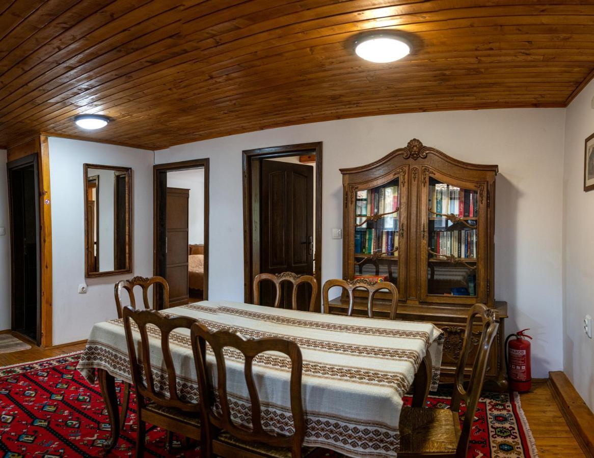 Razsukanova House , Разсукановата Къща Elena Bagian luar foto