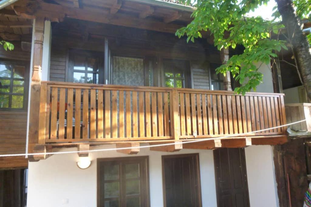Razsukanova House , Разсукановата Къща Elena Bagian luar foto